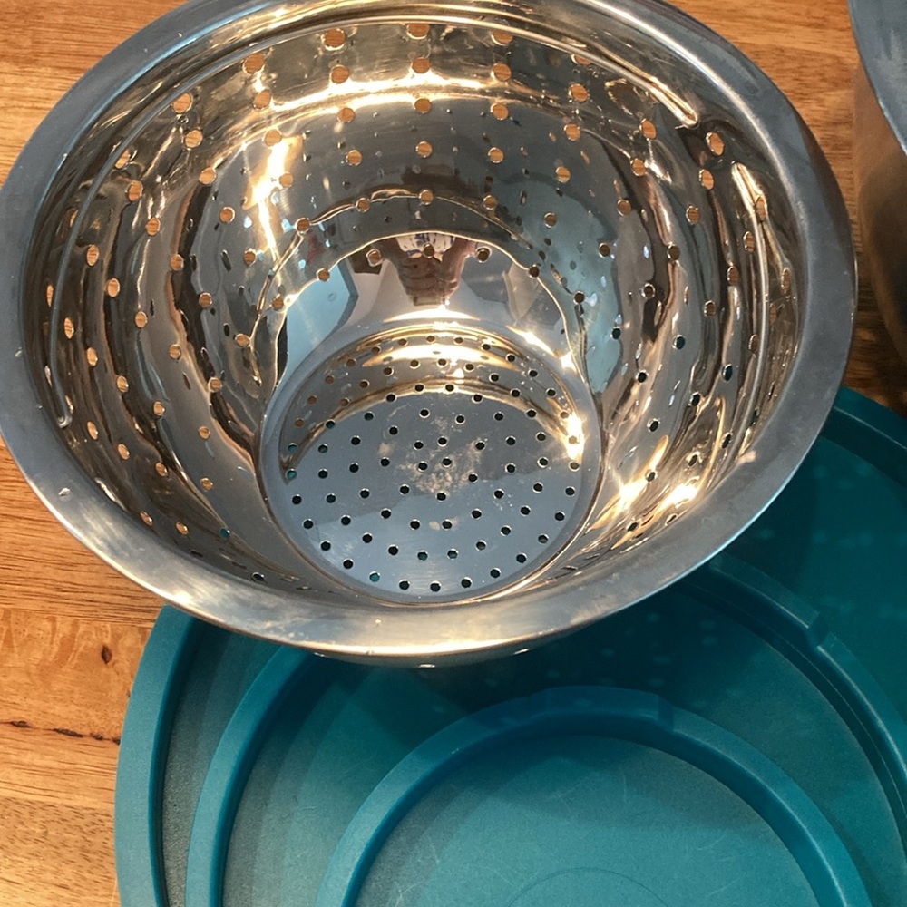 Wolfgang Puck Nesting Mixing Bowl Set - Picture 6 of 14